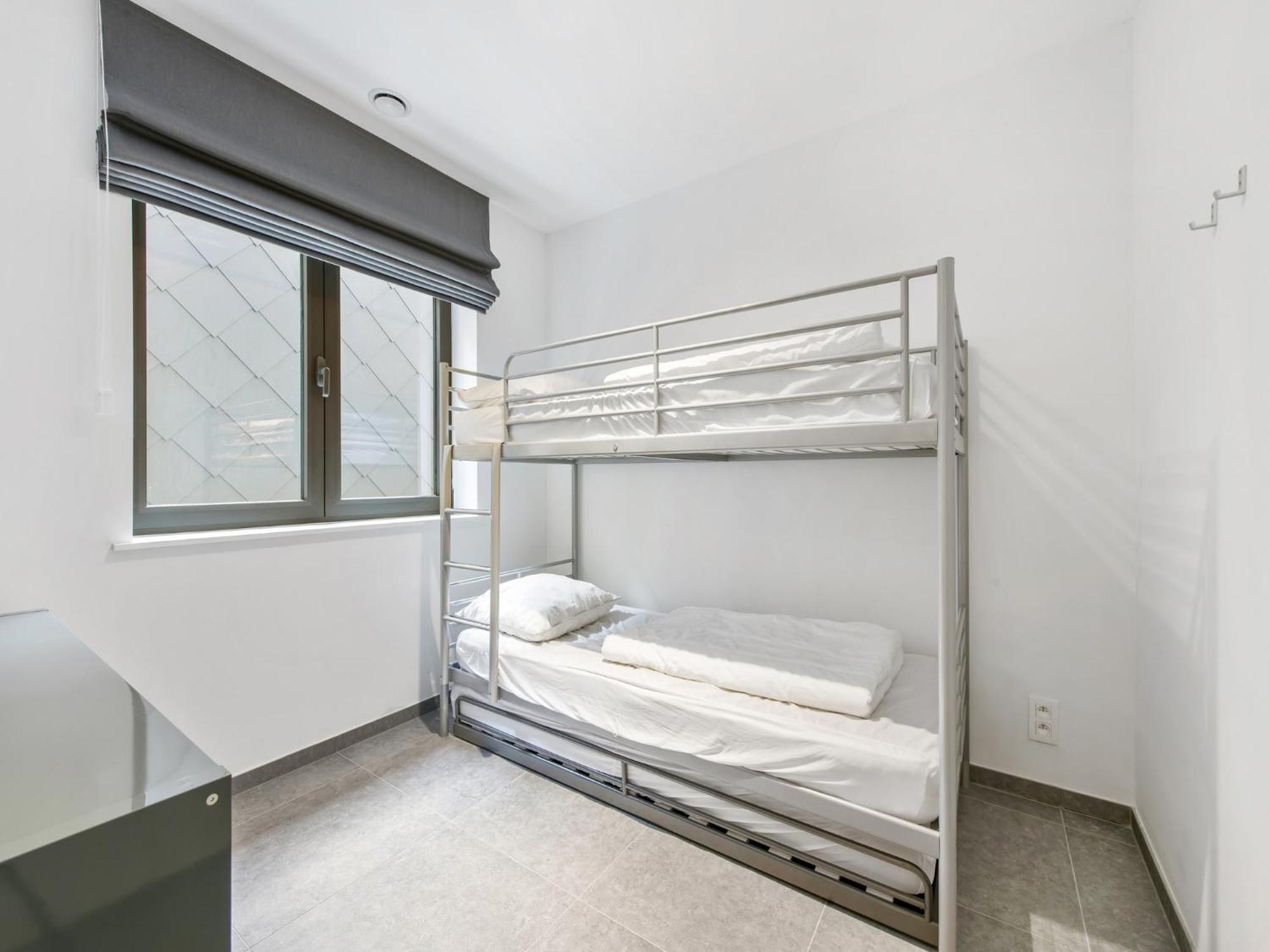 Apartment In Belgium Near Seawall & Church, Cleaning Included Appartement